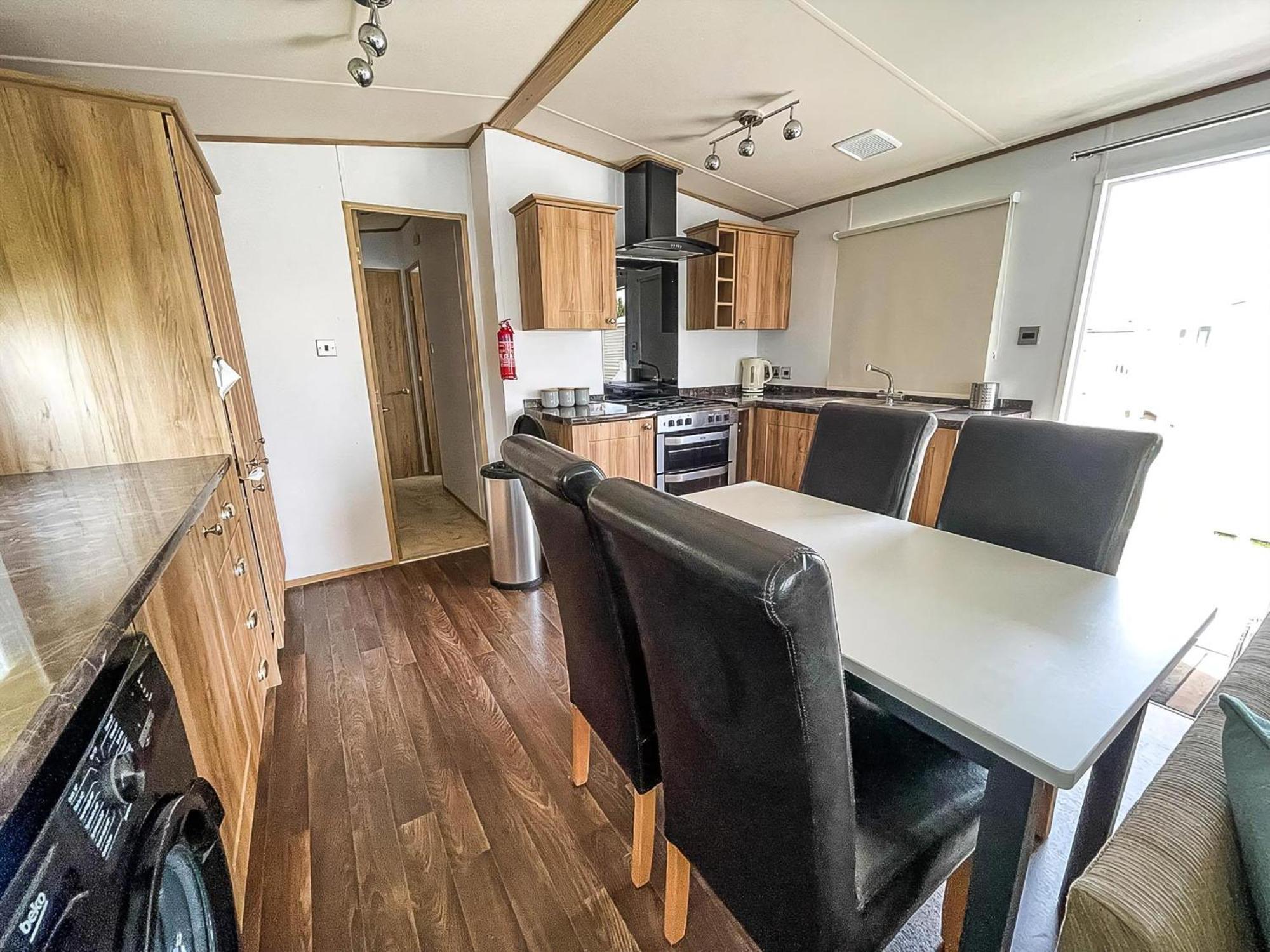Beautiful Caravan With Decking At Carlton Meres Holiday Park, Suffolk Ref 60022M ساكسموندهام المظهر الخارجي الصورة