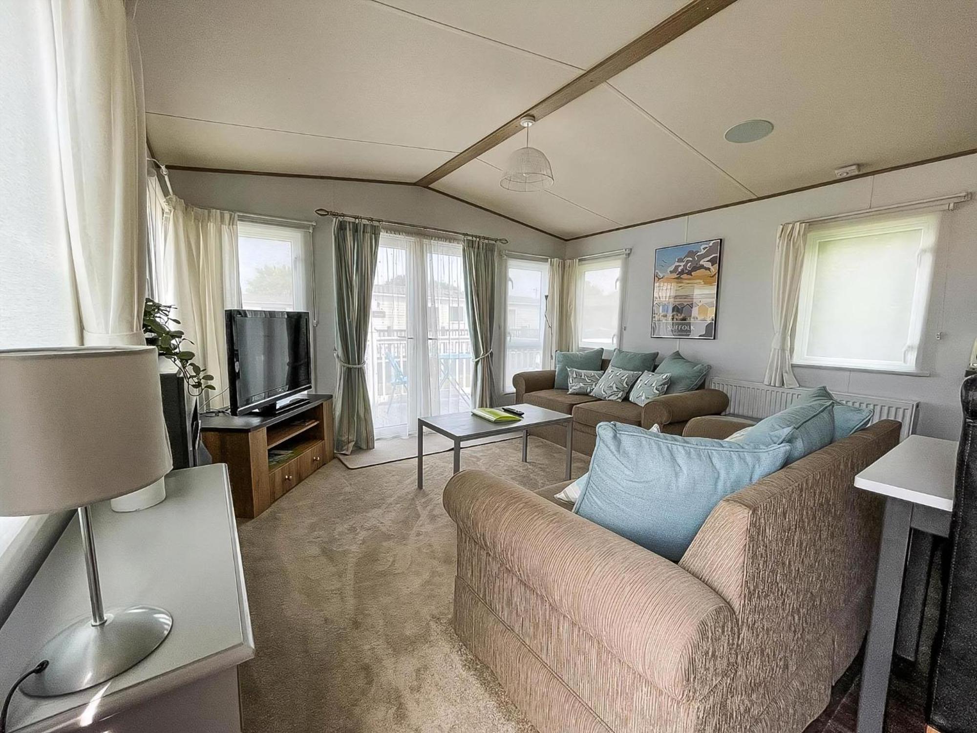 Beautiful Caravan With Decking At Carlton Meres Holiday Park, Suffolk Ref 60022M ساكسموندهام المظهر الخارجي الصورة